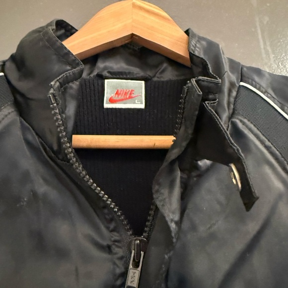 Nike vintage L SATIN ultra rare collectible EXC vintage cond “Athletics West” - Picture 9 of 15